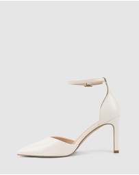 Verali - Kosta Closed Toe Block Heels