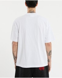 Kiss Chacey - Creep Street Tee