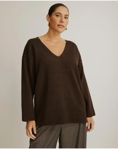 Atmos&Here Curvy - Teo V Neck Knit Jumper