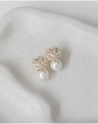 The White Collection - Ivy - Statement Gold Pearl Bridal Earrings