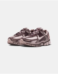 Nike - Zoom Vomero 5 - Women's