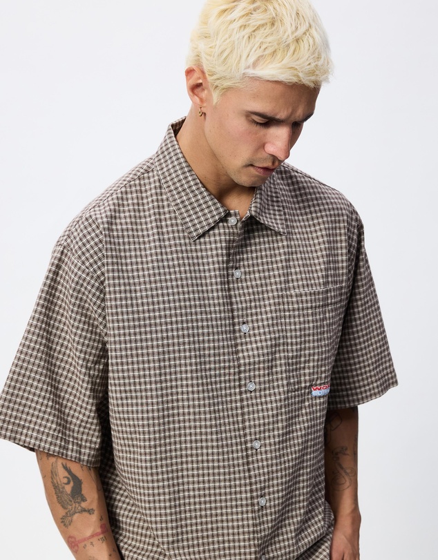 Worship - Globo Box Crop Short Sleeve Shirt