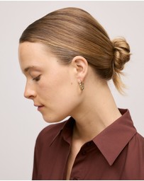 Trenery - Era Twist Hoop Earrings in Gold