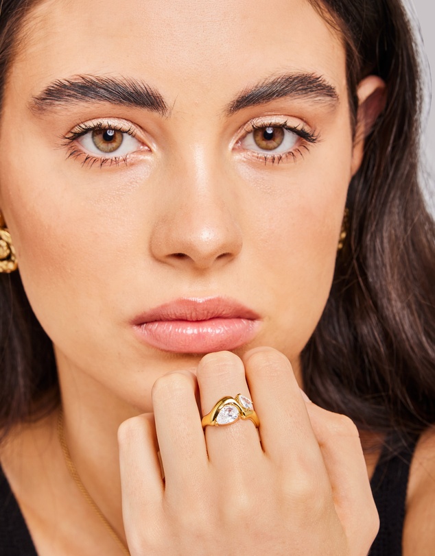 Zoe Olivia - Waterproof Thick Cubic Zirconia Wave Ring
