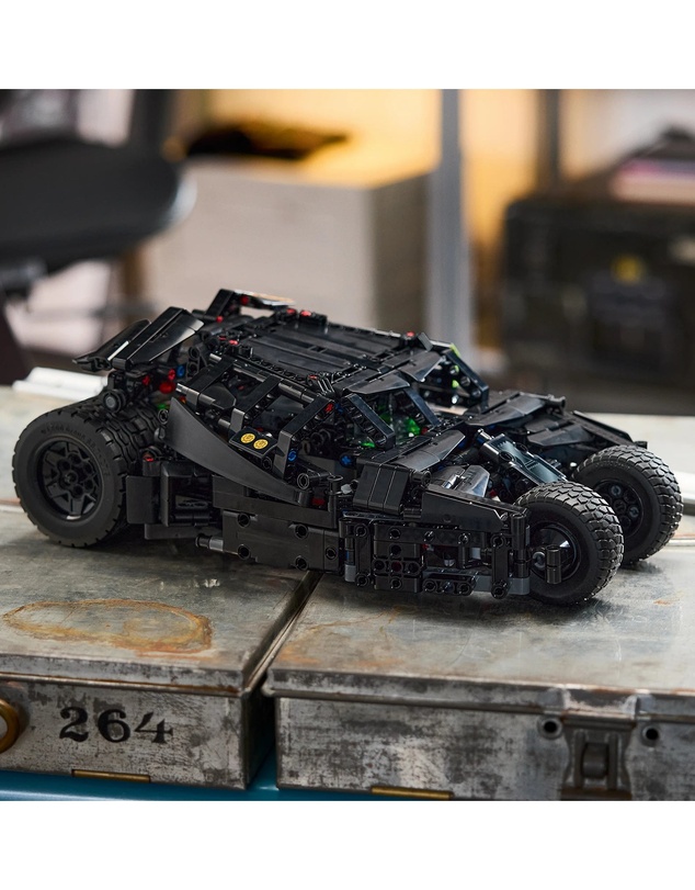 LEGO - 42239 Batmobile Tumblr