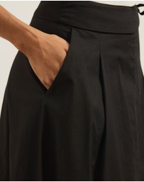 Atmos&Here - Tova Belt Detail Maxi Skirt