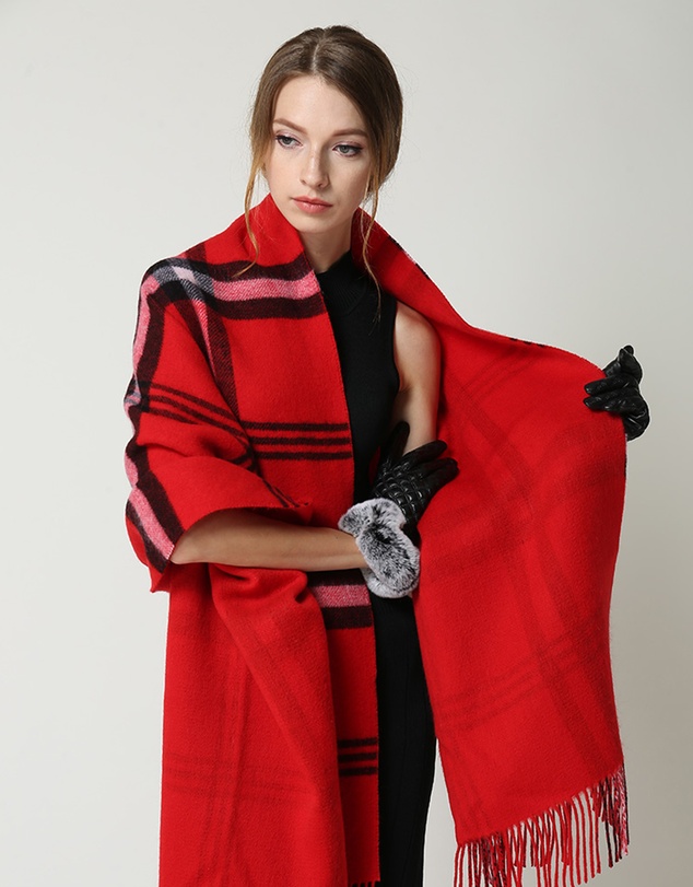 Ozwear Connection Uggs - Ugg 100% Australian Merino Wool Reversible Wrap Red