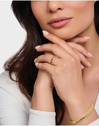 THOMAS SABO - Wide Gold Plated Ring in Crocodile Design with Red Stones