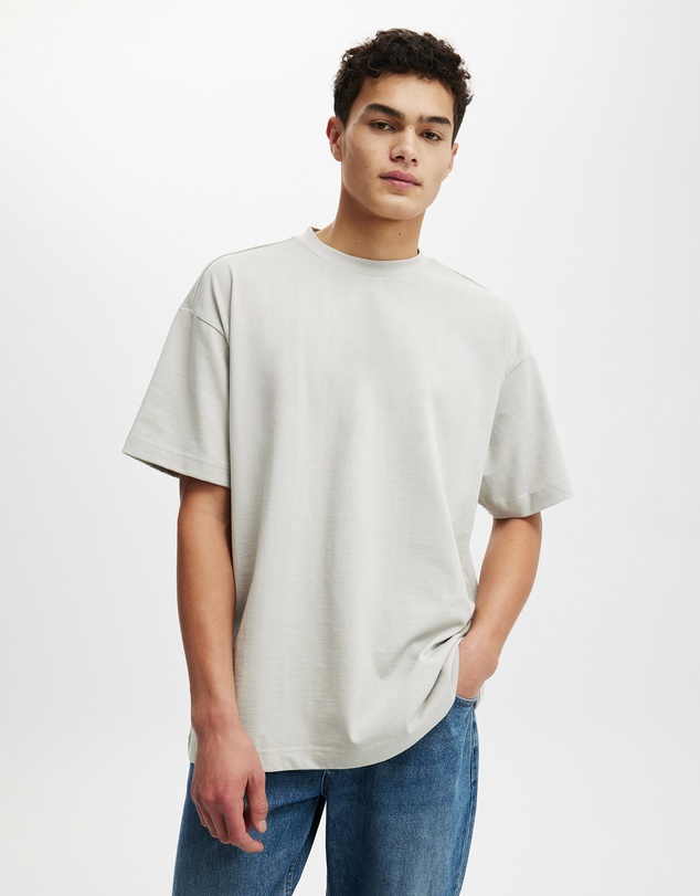 Cotton On - Box Fit T-Shirt
