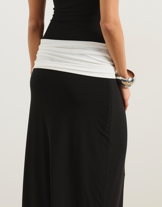 Atmos&Here - Lacey Contrast Mesh Midi Dress