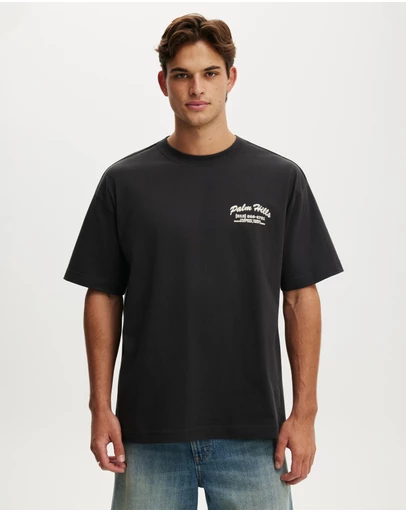 Cotton On - Box Fit Graphic T-Shirt