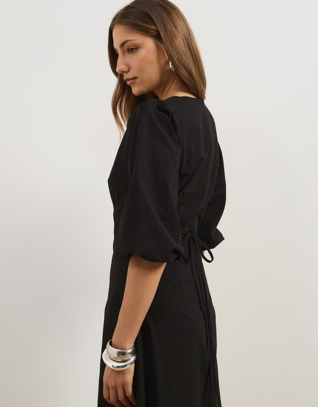 Atmos&Here - Molli V-Neck Short Sleeve Midi Dress
