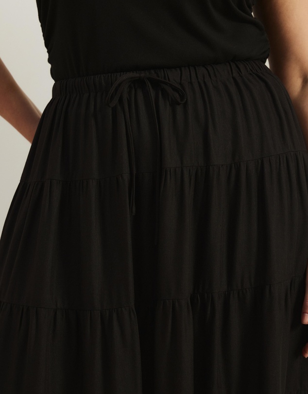 Atmos&Here Curvy - Elenora Linen Blend Tier Maxi Skirt