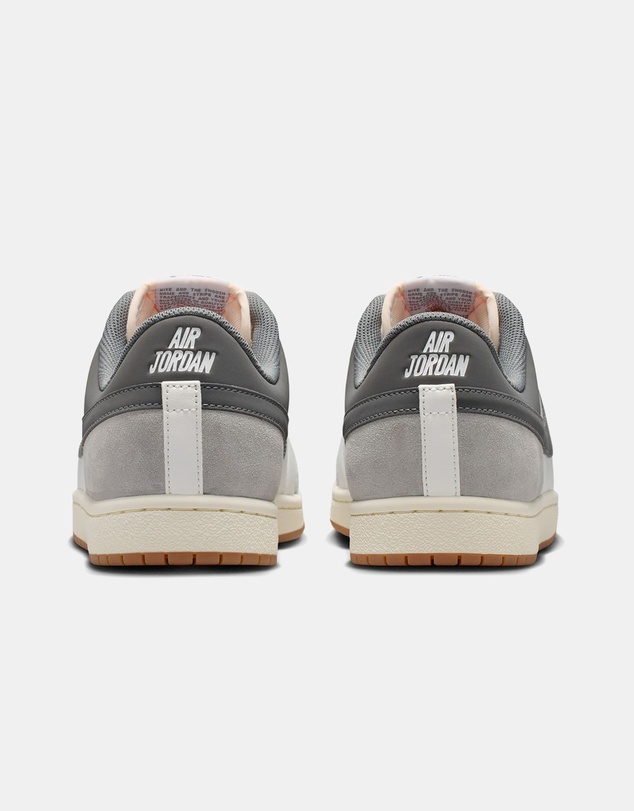 Nike - Air Jordan Skyline Low LE - Men's