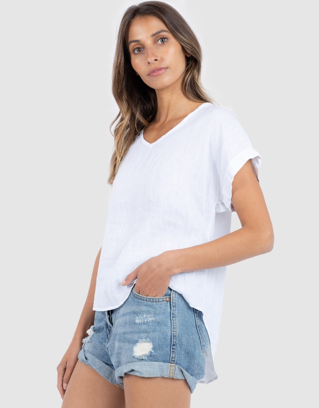 CAMIXA - Martina Linen V-Neck T-shirt