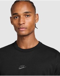 Nike - Sportswear Premium Essentials T-Shirt