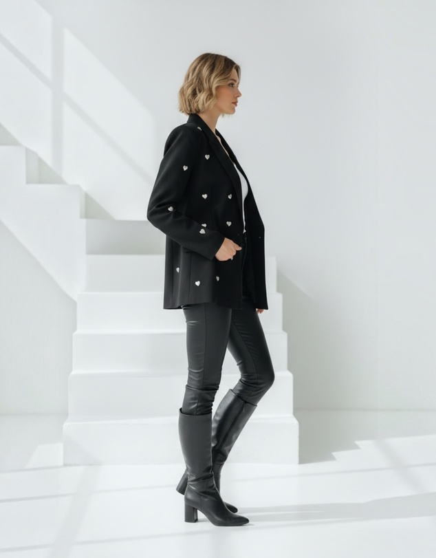 Mossée - Kaia Oversize Heart Blazer