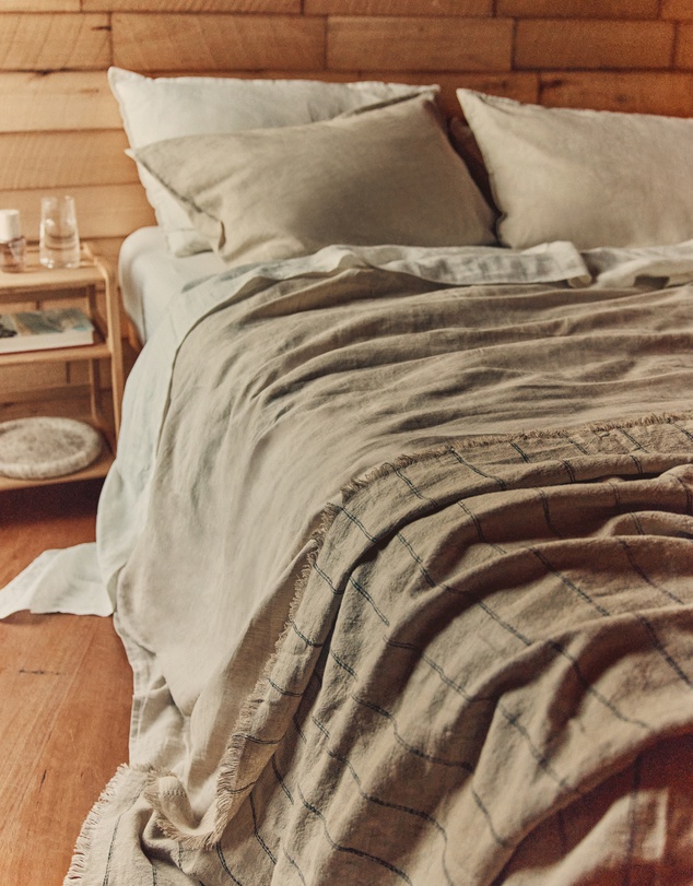 Country Road - Skye Linen Standard Pillowcase Pair