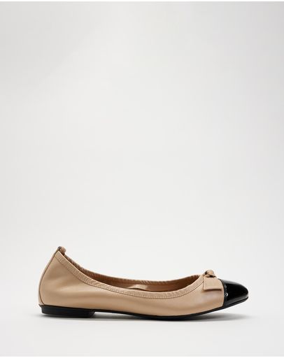 Black & Beige