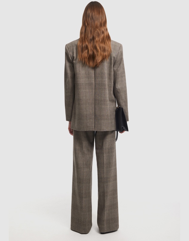 Aeron - Mercedes Blazer