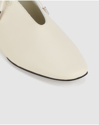 Rollie - Noah Lace Flat