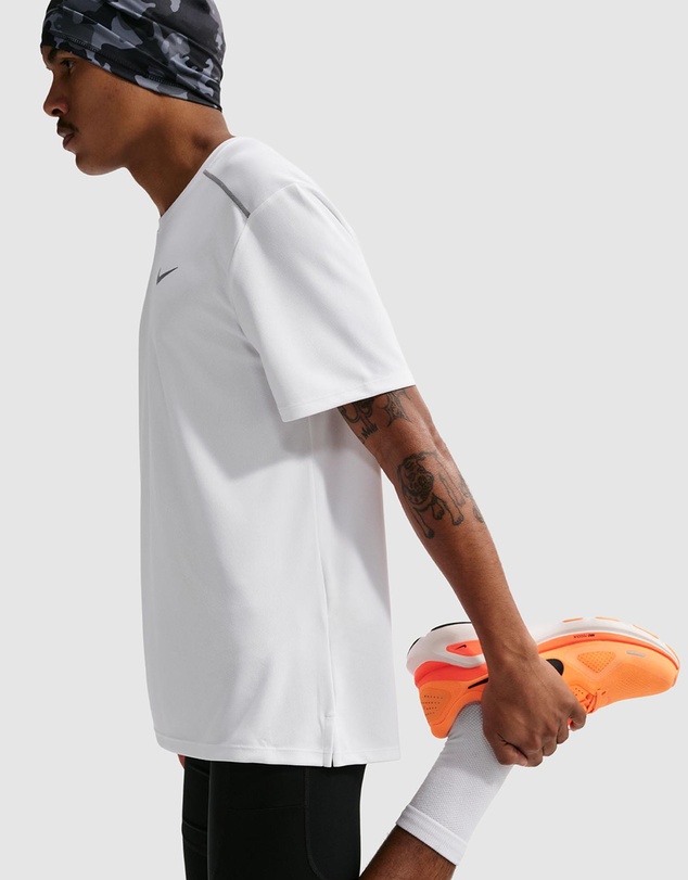 Nike - Nike Dri-FIT UV Miler Short Sleeve Top