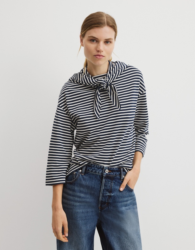 Country Road - Australian Cotton Scarf Crop Sleeve T-shirt