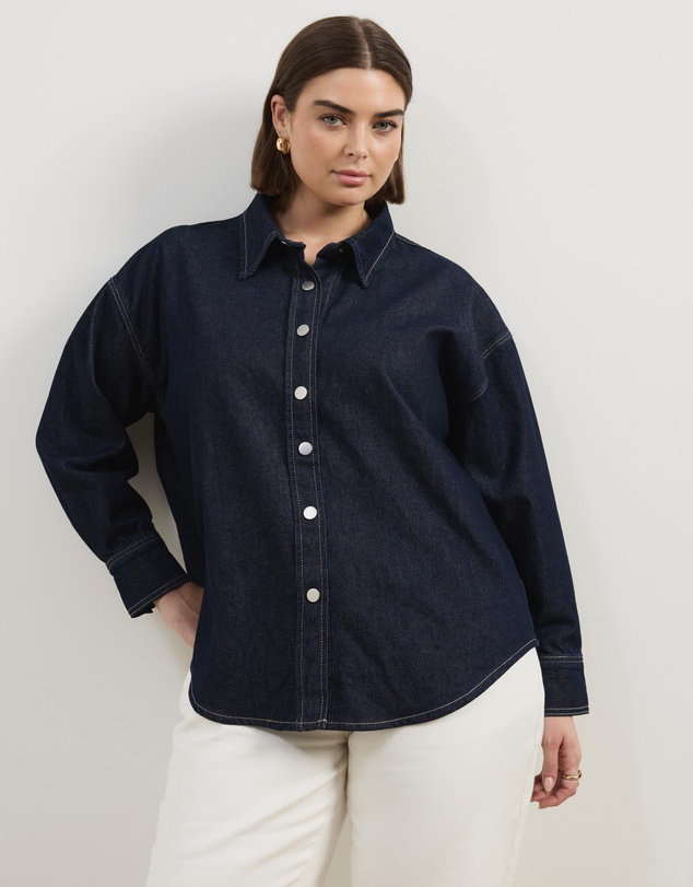 Atmos&Here Curvy - Romy Oversized Denim Shirt