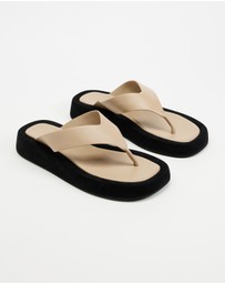 Tony Bianco - Ives - ICONIC EXCLUSIVE