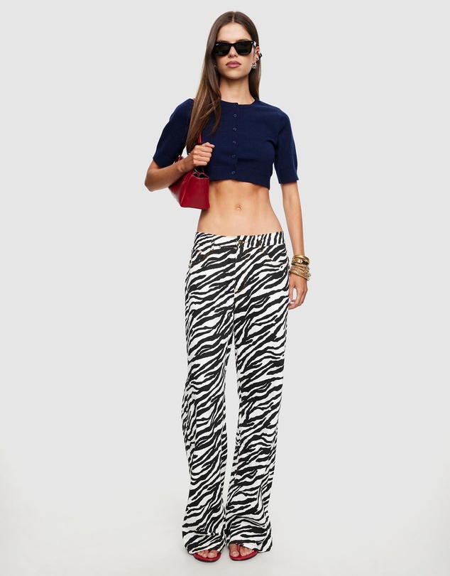 Lioness - Preppy Tee