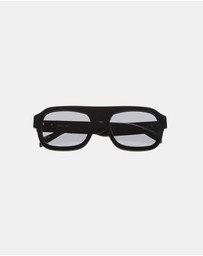 Soda Shades - Rozalia Russia x Soda Shades - Shade 004 Black