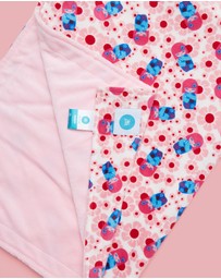itti bitti - Travel Blankee - Hanako with Baby Pink