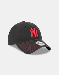New Era - Scarlett Contrast 9TWENTY New York Yankees Cap