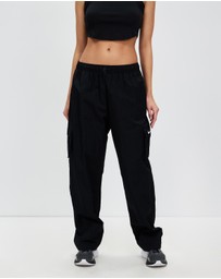 Nike - Sportswear Essential High-Rise Woven Cargo Pants