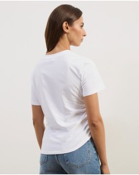 Atmos&Here - Emi Asymmetric Hem T-Shirt