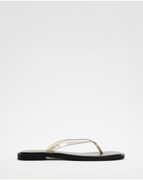 Dazie - Ruby Clear Thongs