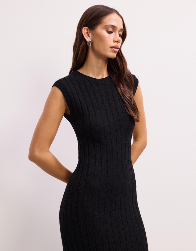 The Fated - Luica Knit Maxi Dress