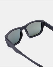 Otis - Request Sport - Polarised