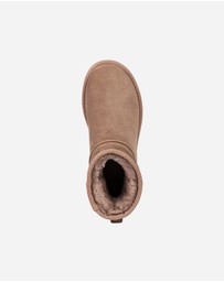 Ozwear Connection Uggs - Ugg Classic Mini Boots (Water Resistant)