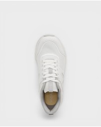 Vionic - Walk Strider 001 Mesh Sneaker - White