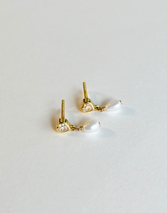 SAINT VALENTINE - True Love Pearl Studs - Gold