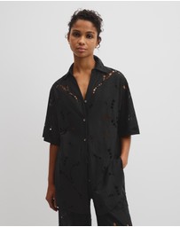 Country Road - Lace Longline Shirt