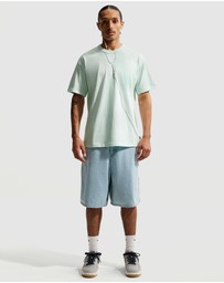 Nike - Sportswear Premium Essentials T-Shirt