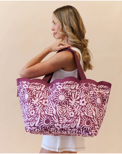 Sky Gazer - Scalloped Edge Beach Bag- Berry Sunrise