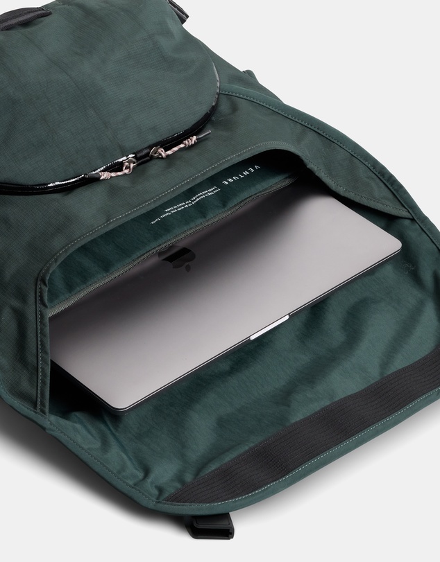 Bellroy - Venture Messenger 16