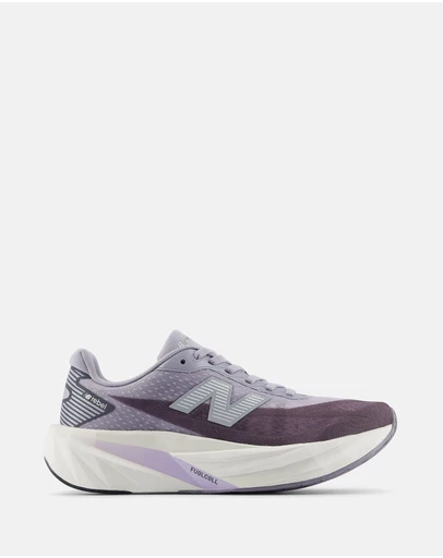 New Balance - FuelCell Rebel v5 (Wide Fit) - Women's