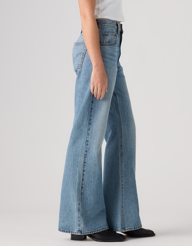 Levi's - Cinch Flare Jeans