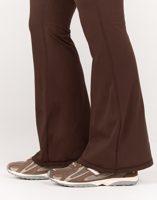 Muscle Republic - Luxe Bella Petite Flares
