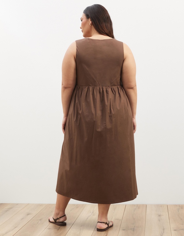 Atmos&Here Curvy - Louisa V-Neck Midi Dress