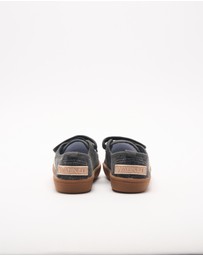 Walnut Melbourne - Ben Canvas